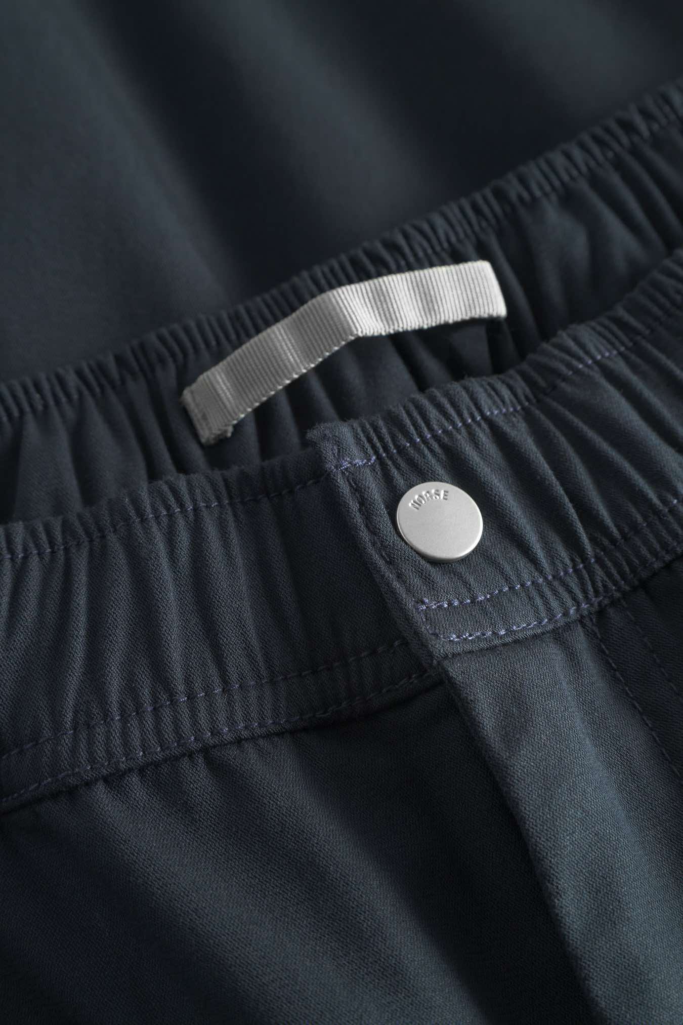 NORSE PROJECT RAGNAR FINE BROKEN TWILL SHORTS - DARK NAVY