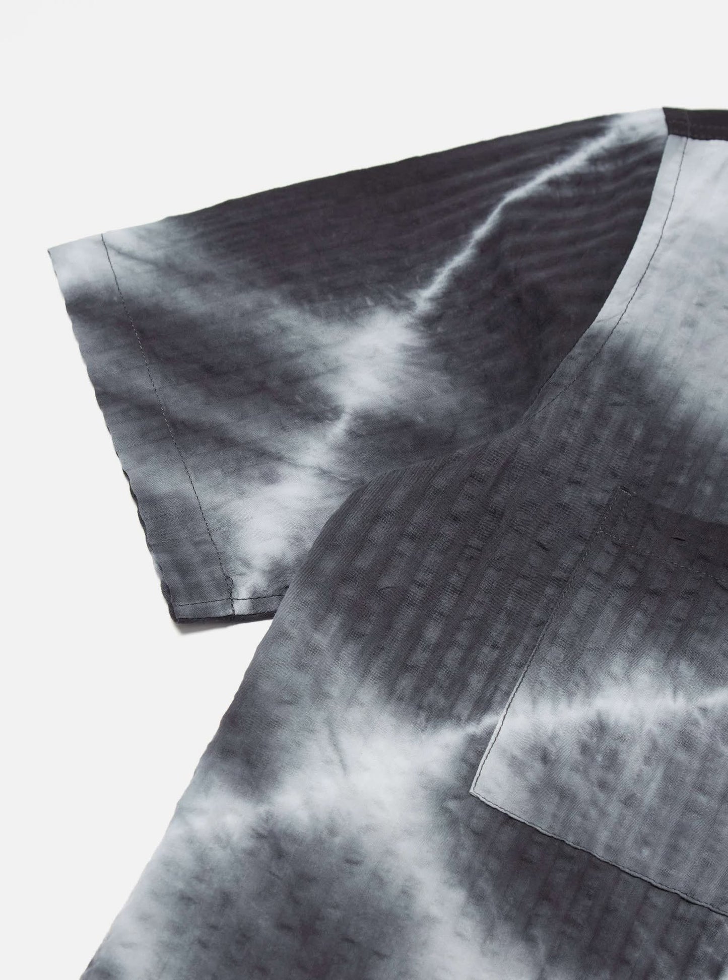UNIVERSAL WORKS CAMPER SHIRT TIE N DYE SEERSUCKER - CHARCOAL