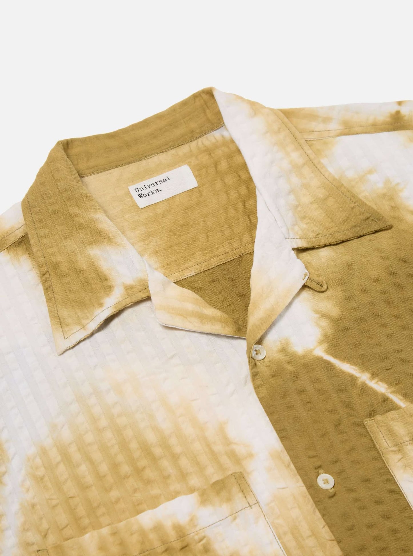 UNIVERSAL WORKS CAMPER SHIRT TIE N DYE SEERSUCKER - KHAKI