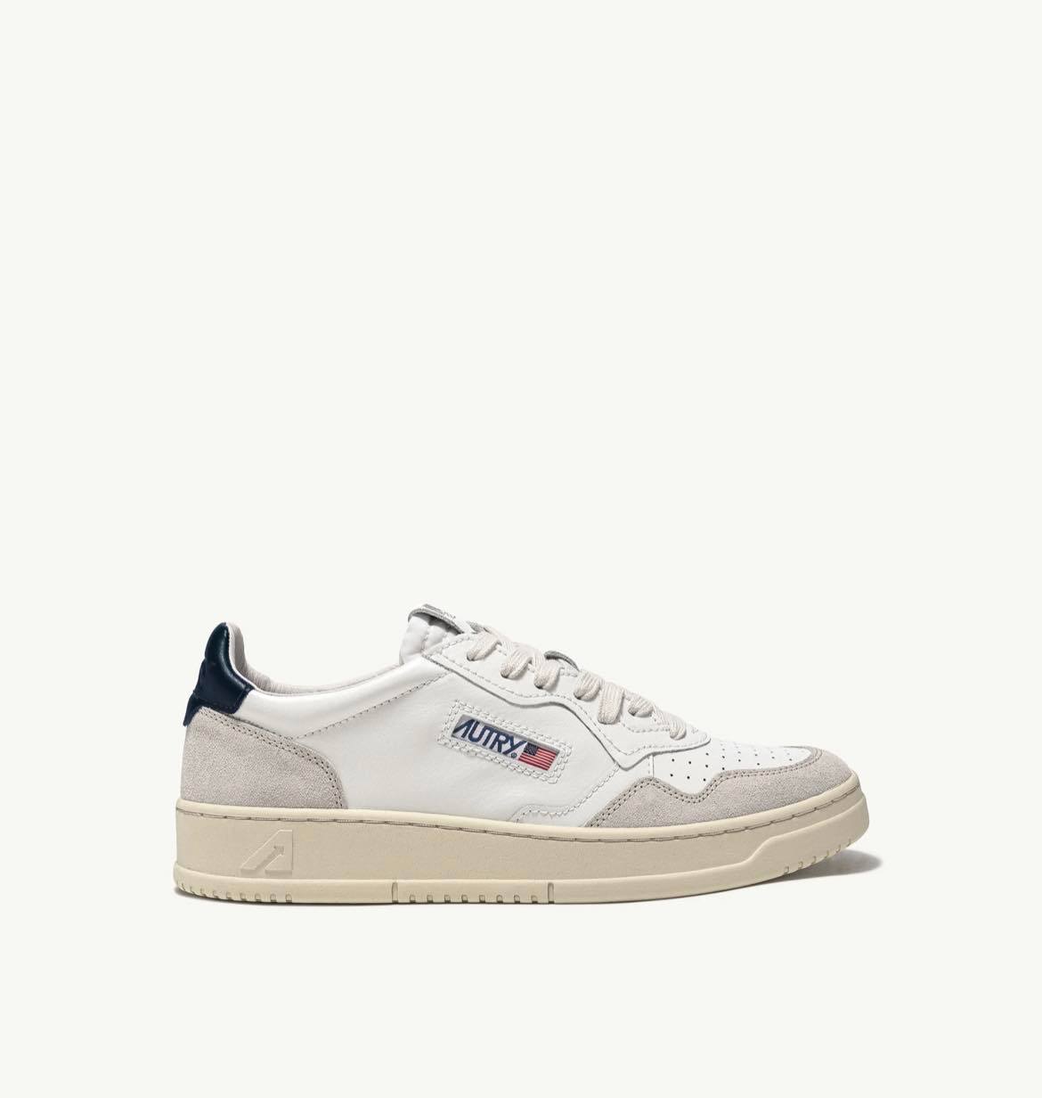 AUTRY MEDALIST LOW LEATHER SUEDE - WHITE / BLUE