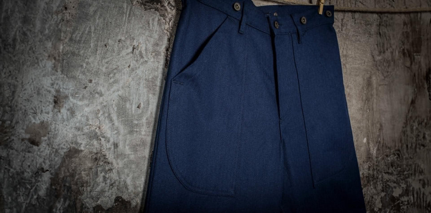 FLEURS DE BAGNE LE PANTALON CARGO HBT METIS - INDIGO