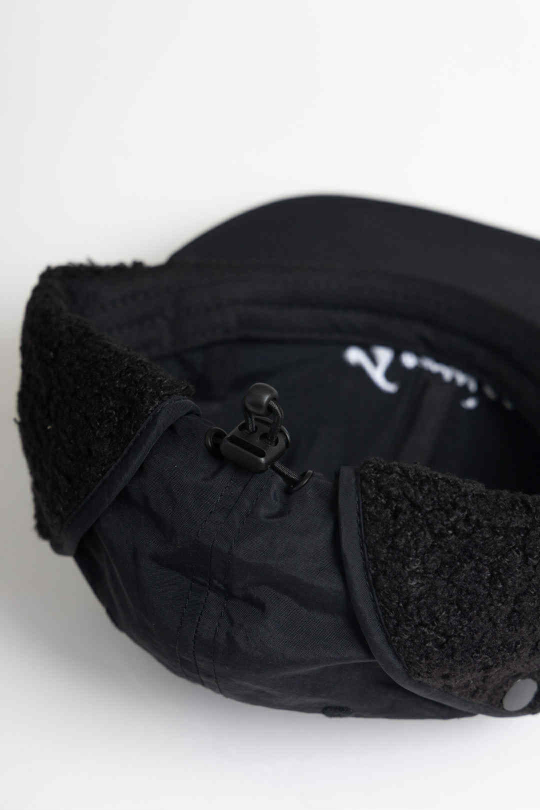 SERVICE WORKS SCRIPT TRAPPER CAP - BLACK