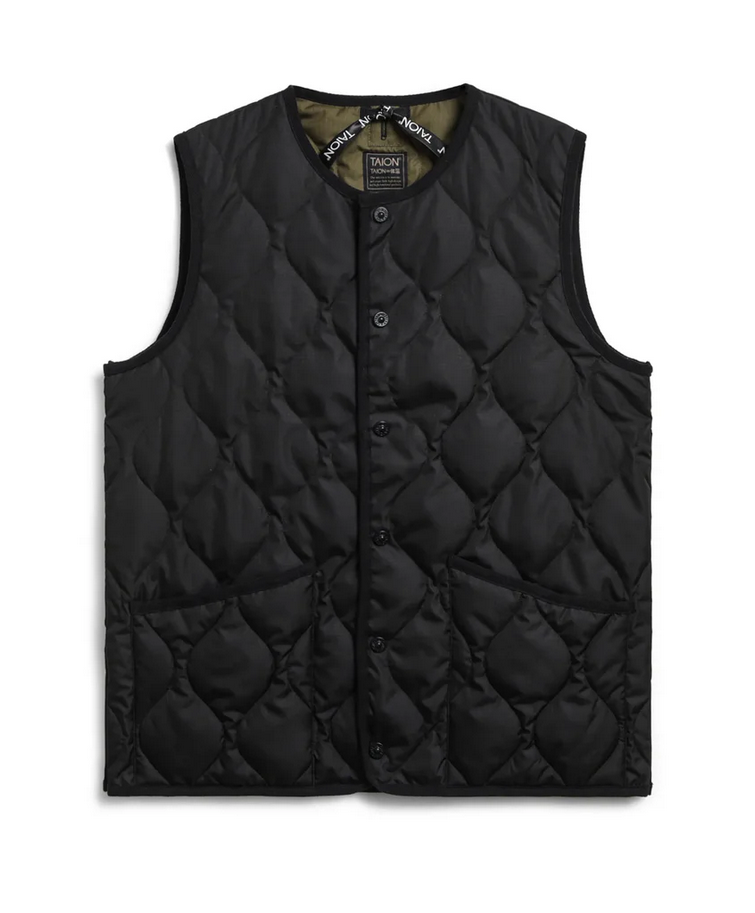 TAION MILITARY U NECK BUTTON VEST - BLACK