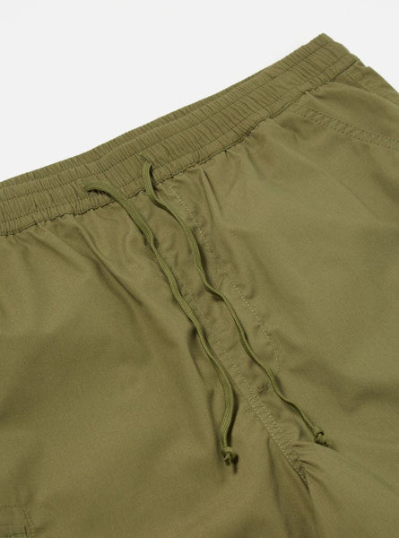 UNIVERSAL WORKS PARACHUTE SHORT RECYCLED POLY TECH - OLIVE