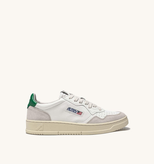 AUTRY MEDALIST LOW LEATHER SUEDE - WHITE / AMAZON