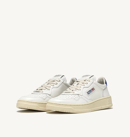 AUTRY MEDALIST LOW LEATHER - WHITE / PRINCE BLUE